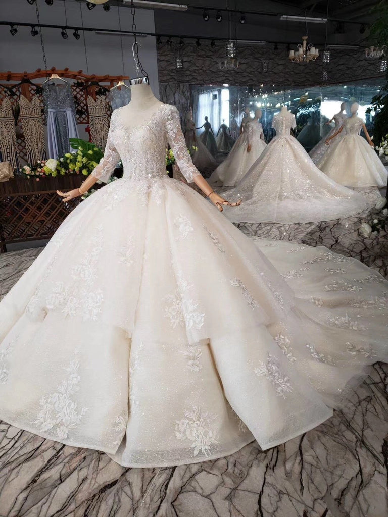 Ball Gown Wedding Dresses: 18 Best Gowns